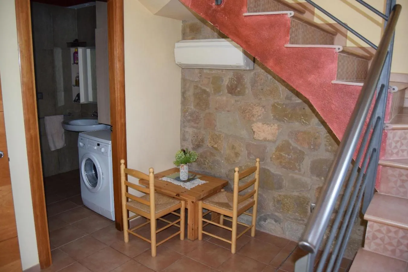 Casa Con Vistas Al Lago Y Con Piscina - Caso Nou La Baronia de Rialb 0*,