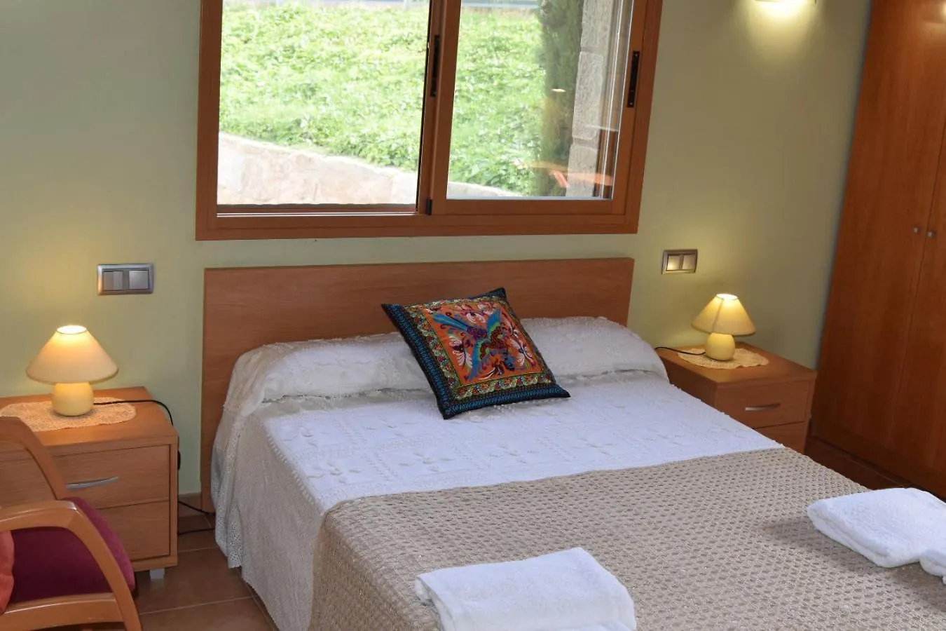 Casa Con Vistas Al Lago Y Con Piscina - Caso Nou La Baronia de Rialb Country house
